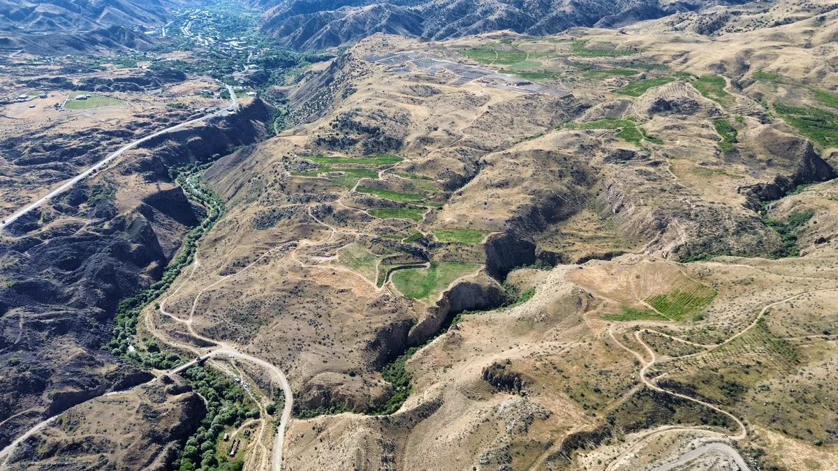 Northern plateau and reserve land